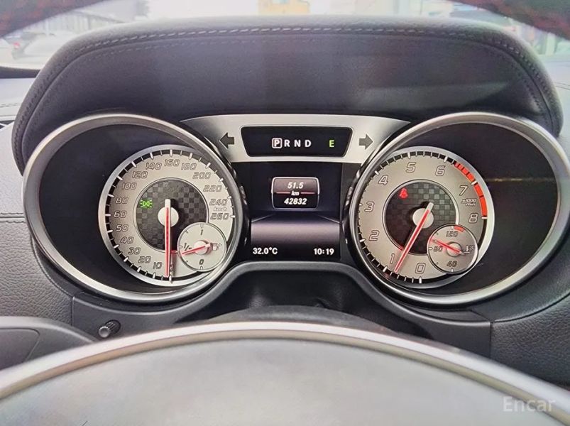 Mercedes-Benz SL-Class