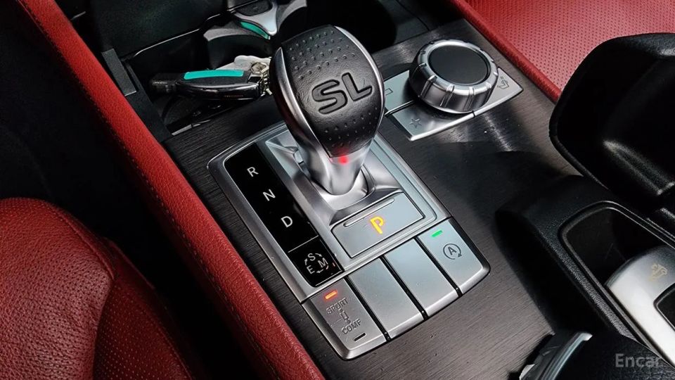 Mercedes-Benz SL-Class