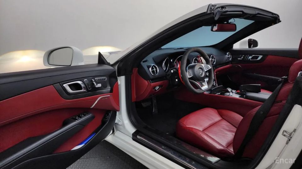 Mercedes-Benz SL-Class