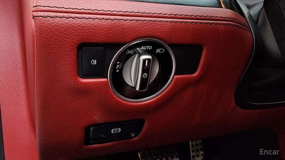 Mercedes-Benz SL-Class