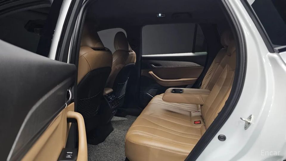 Renault-KoreaSamsung Grand Koleos