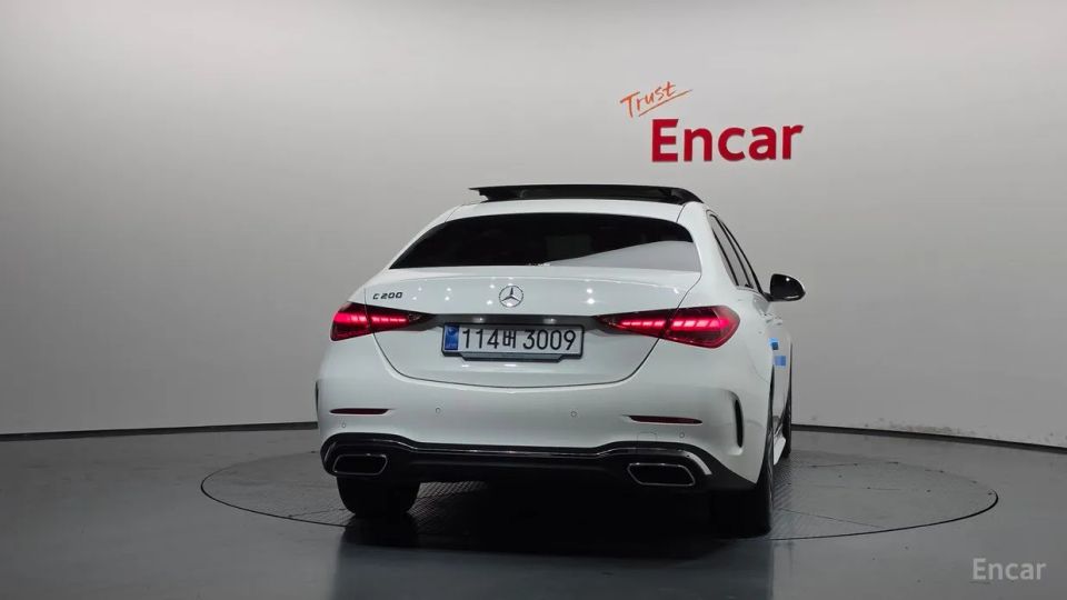 Mercedes-Benz C-Class
