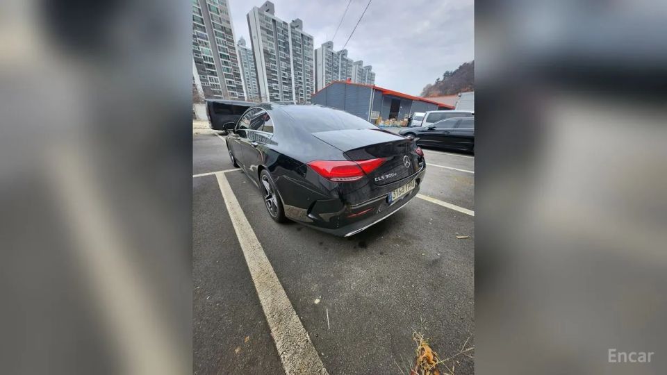 Mercedes-Benz CLS-Class