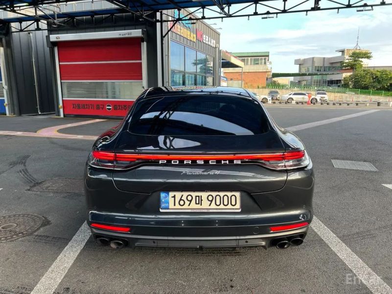 Porsche Panamera