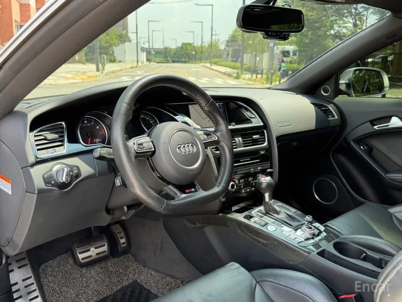 Audi rs5