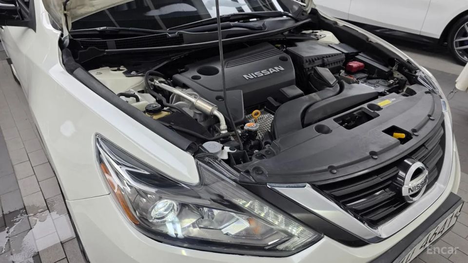 Nissan altima
