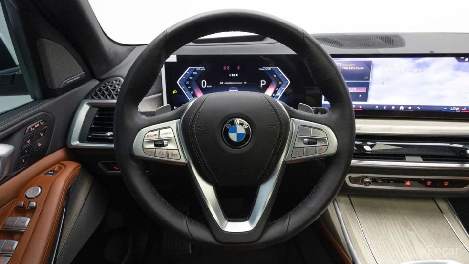 BMW X7
