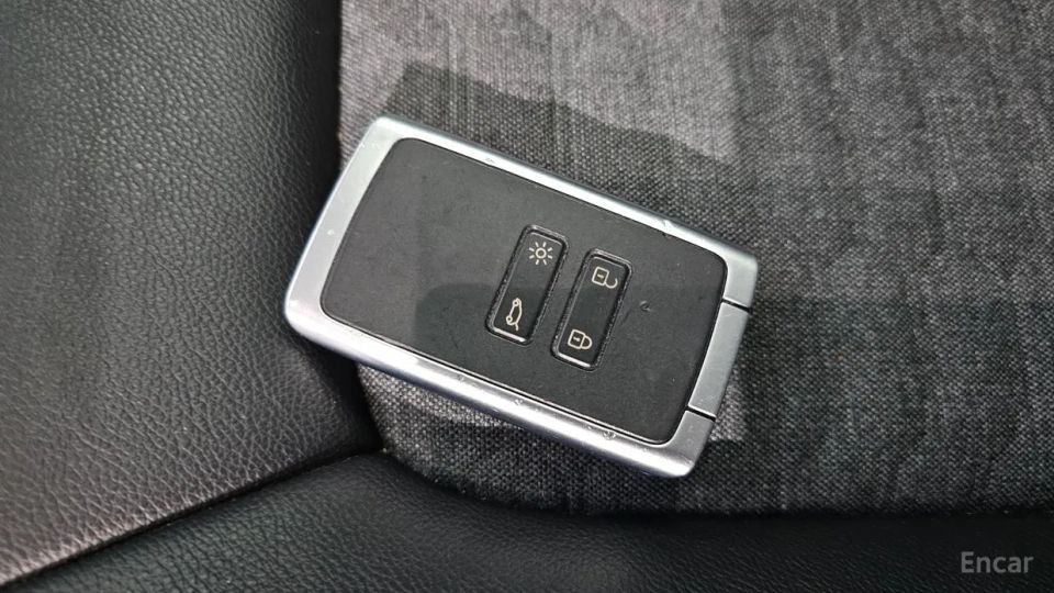 Renault-KoreaSamsung Zoe