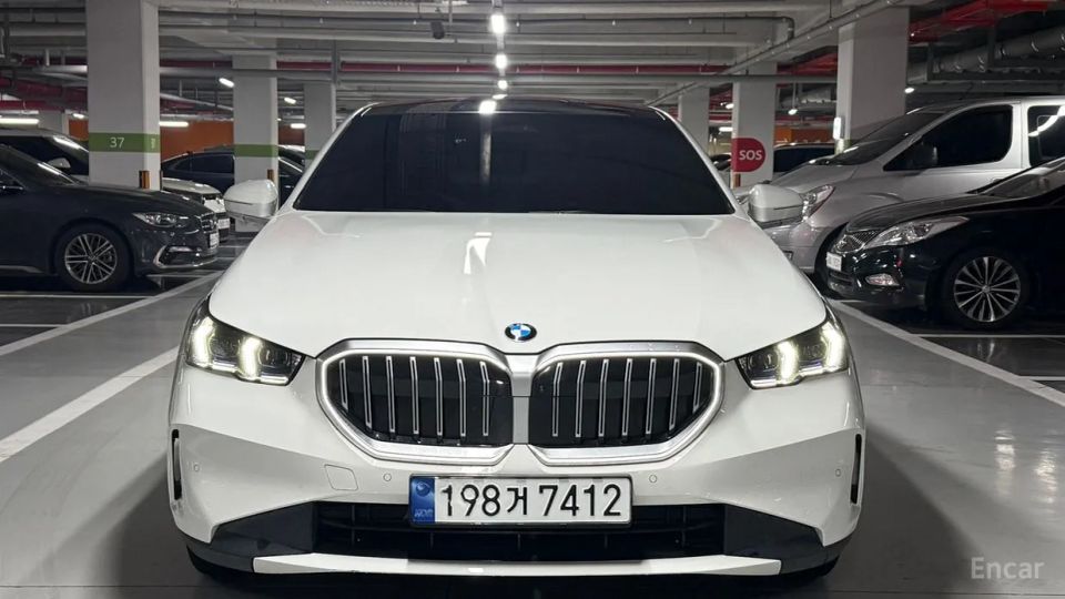 BMW 5-series