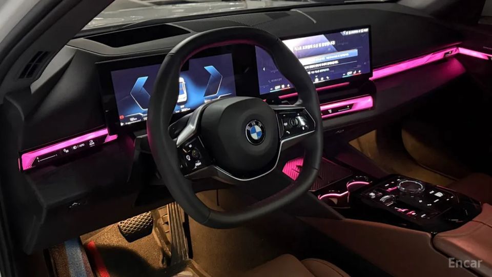 BMW 5-series