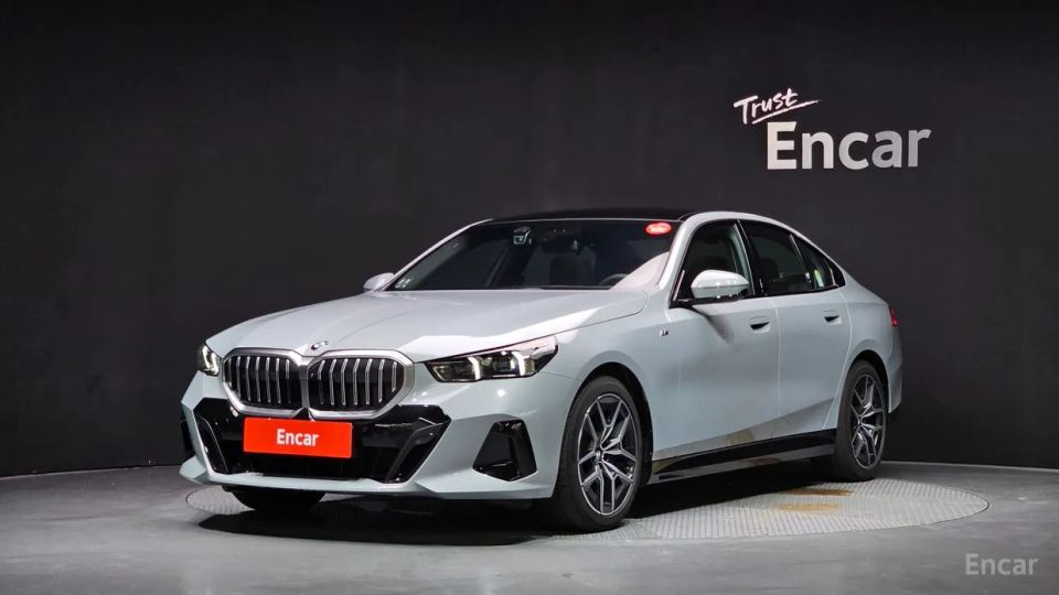 BMW 5-series