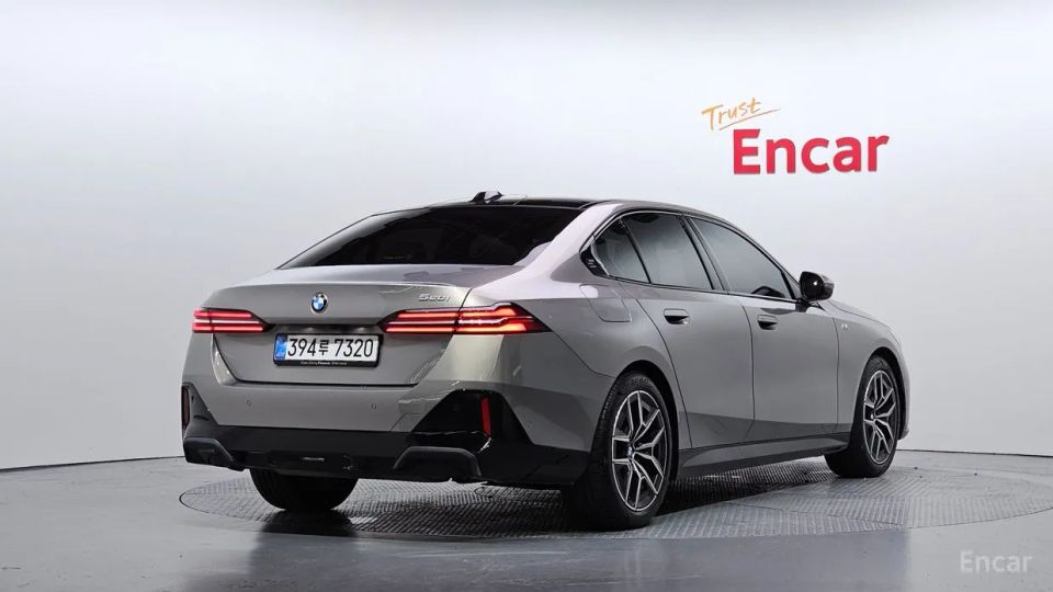 BMW 5-series