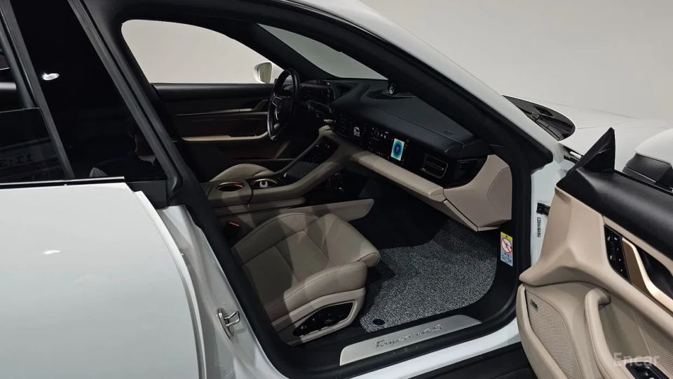 Porsche Taycan