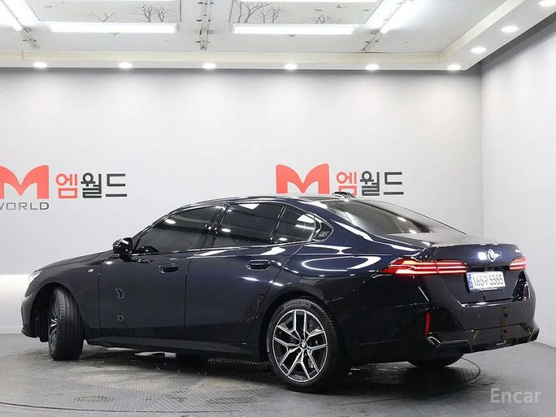 BMW 5-series