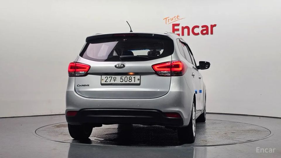 Kia Carens