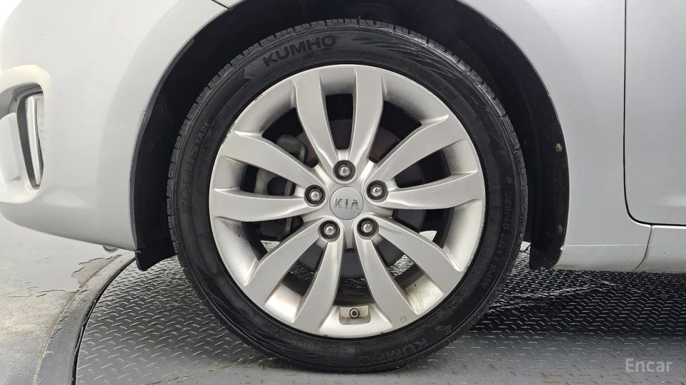 Kia Carens