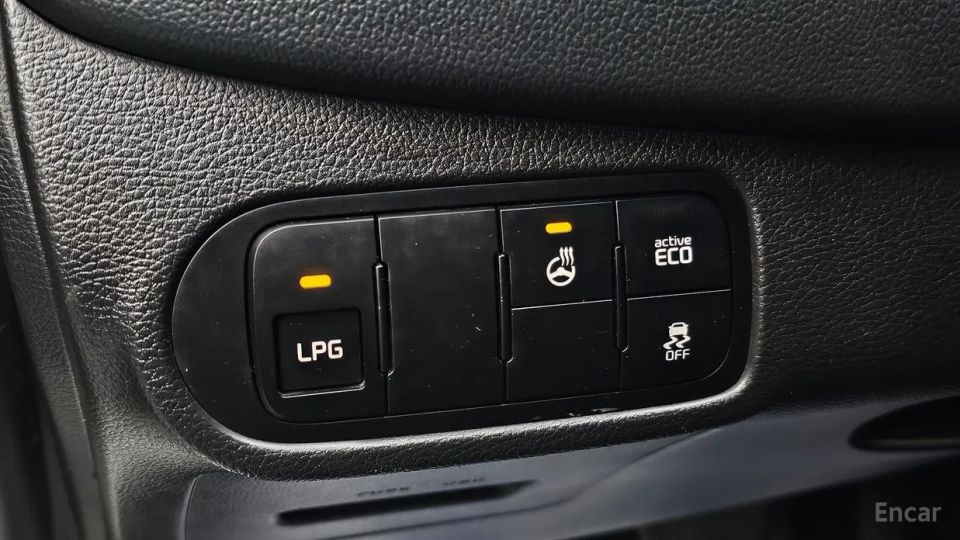 Kia Carens