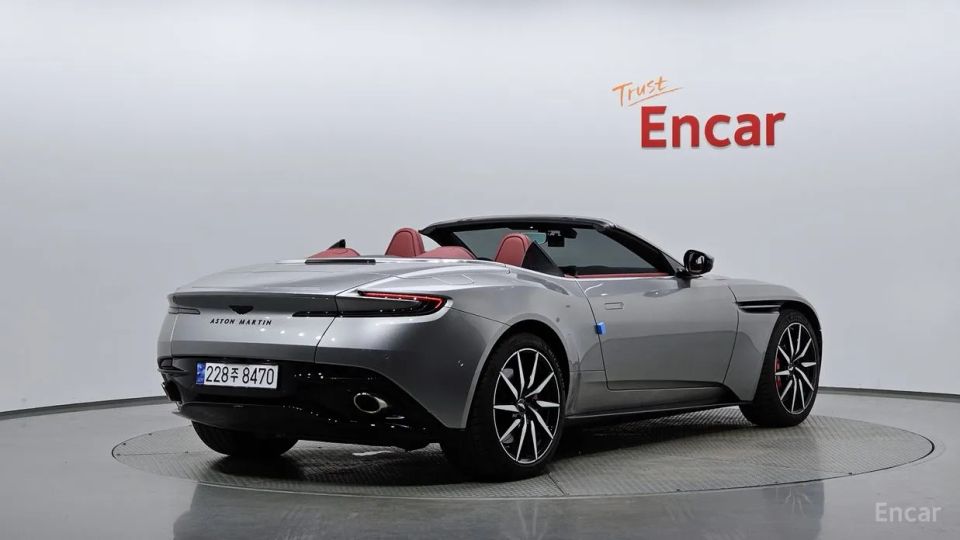 Astonmartin DB11