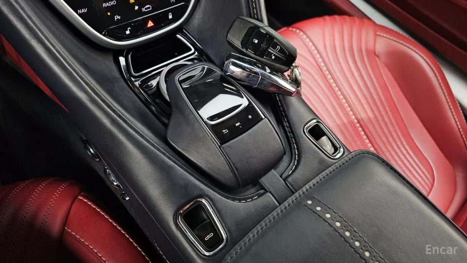 Astonmartin DB11