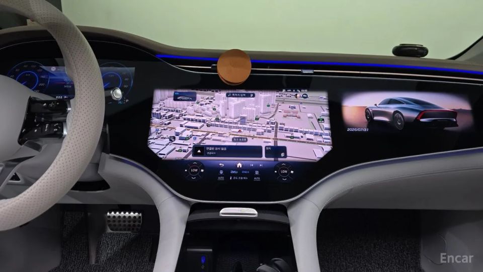 Mercedes-Benz EQS
