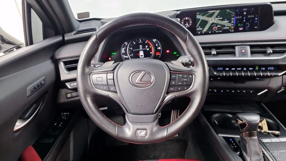 Lexus UX