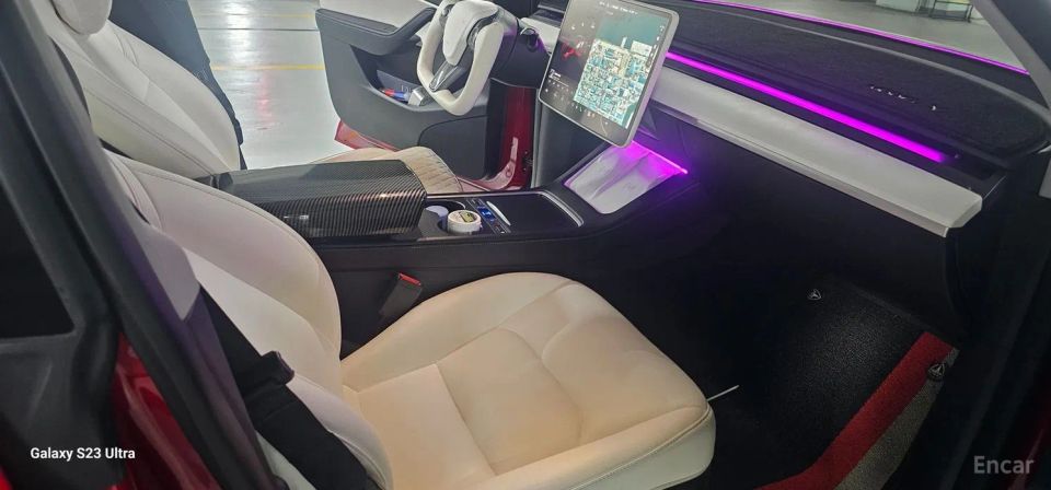 Tesla model-y