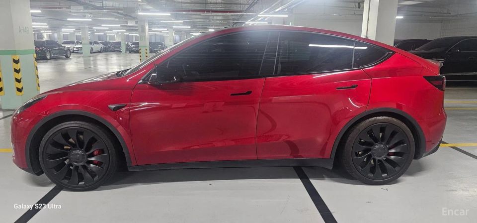 Tesla model-y