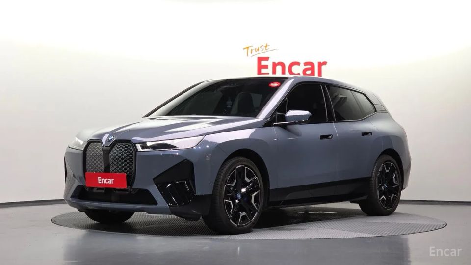 BMW ix