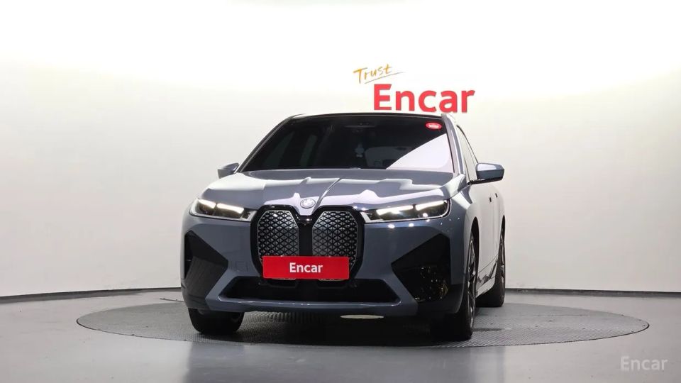 BMW ix