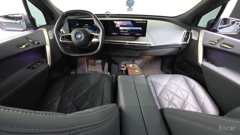 BMW ix