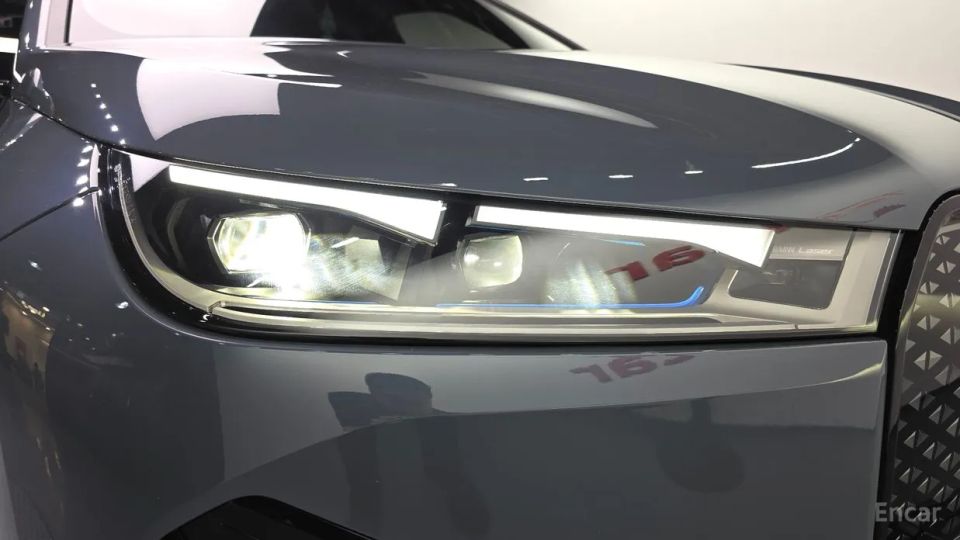 BMW ix