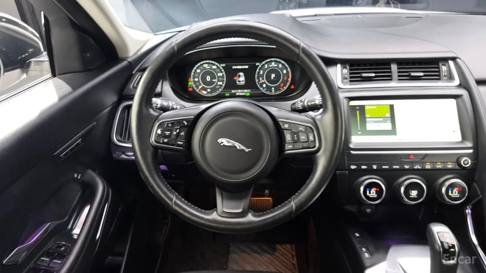 Jaguar E-PACE