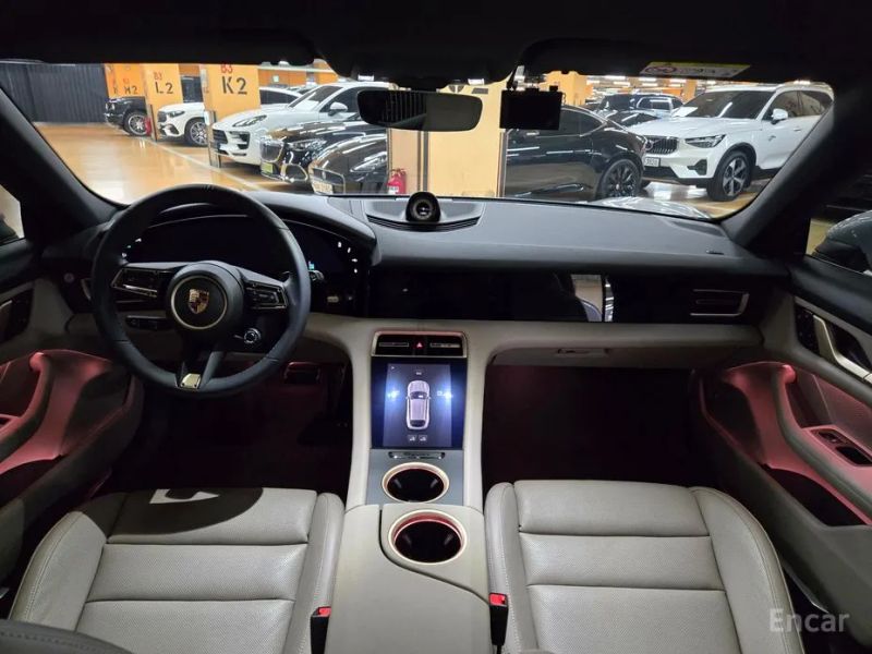 Porsche Taycan