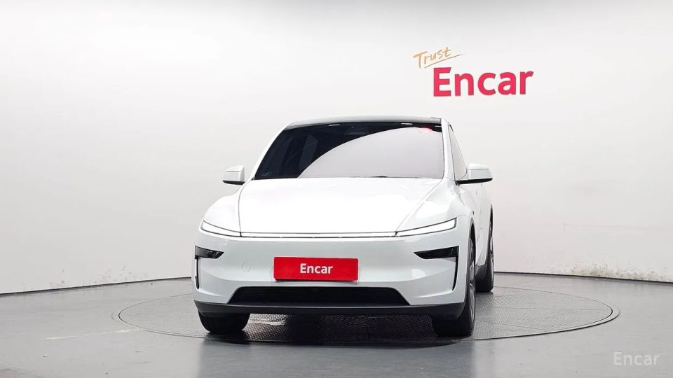 Tesla model-y