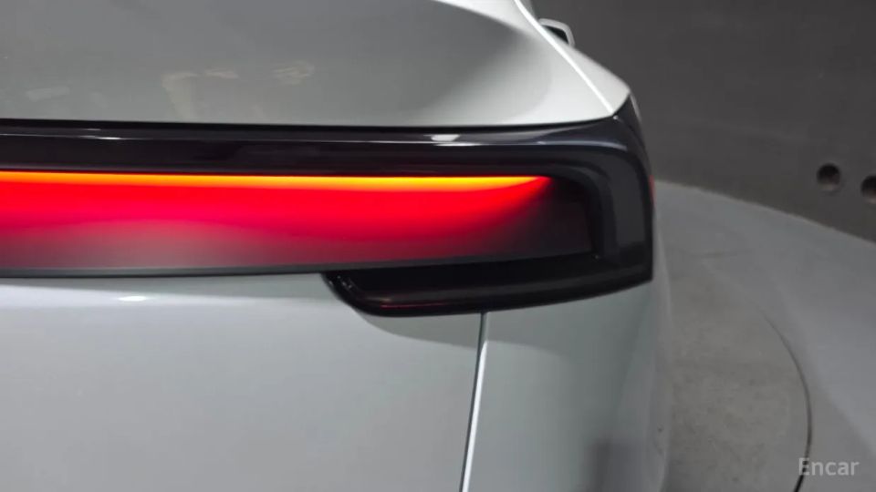 Tesla model-y