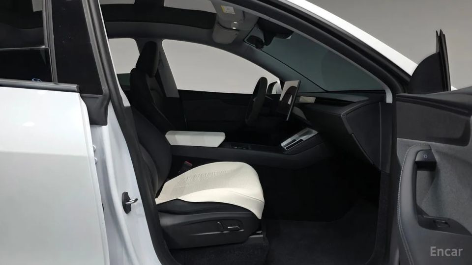 Tesla model-y