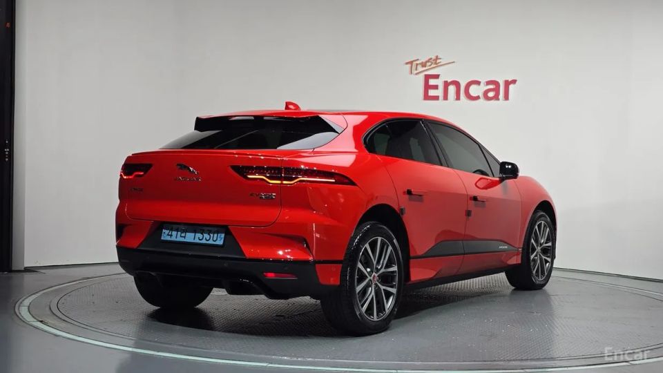 Jaguar I-PACE