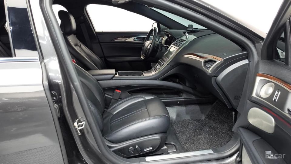 Lincoln MKZ