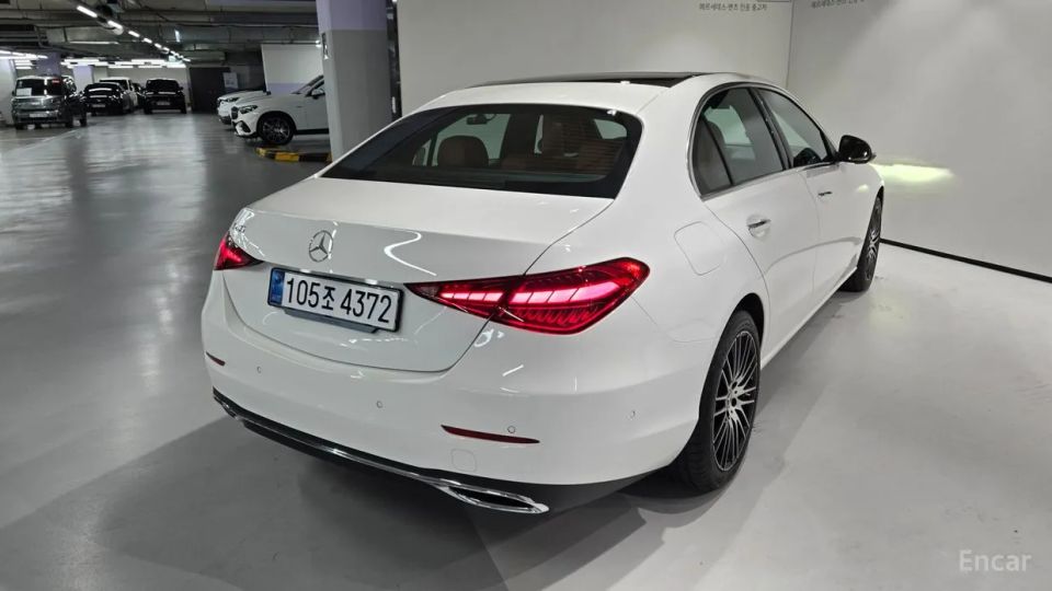 Mercedes-Benz C-Class