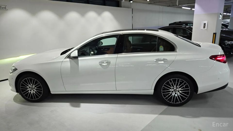Mercedes-Benz C-Class