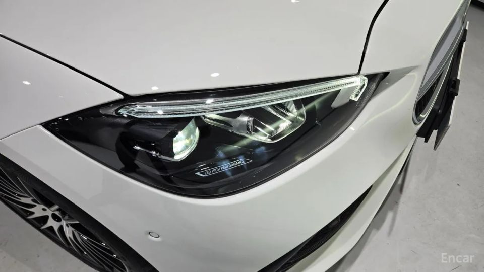 Mercedes-Benz C-Class