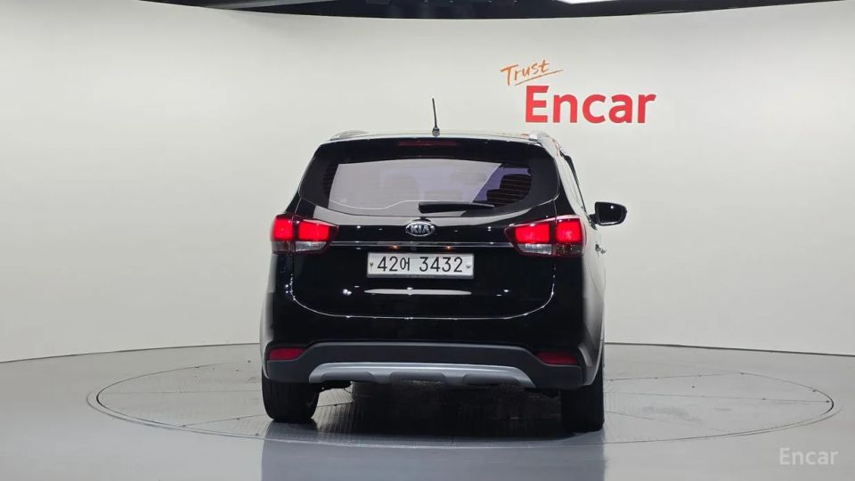 Kia Carens