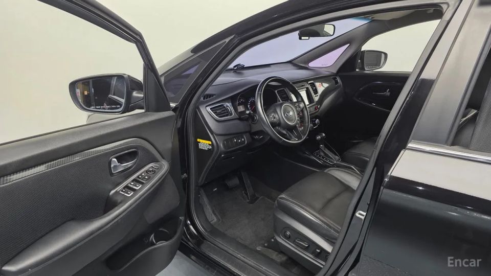 Kia Carens