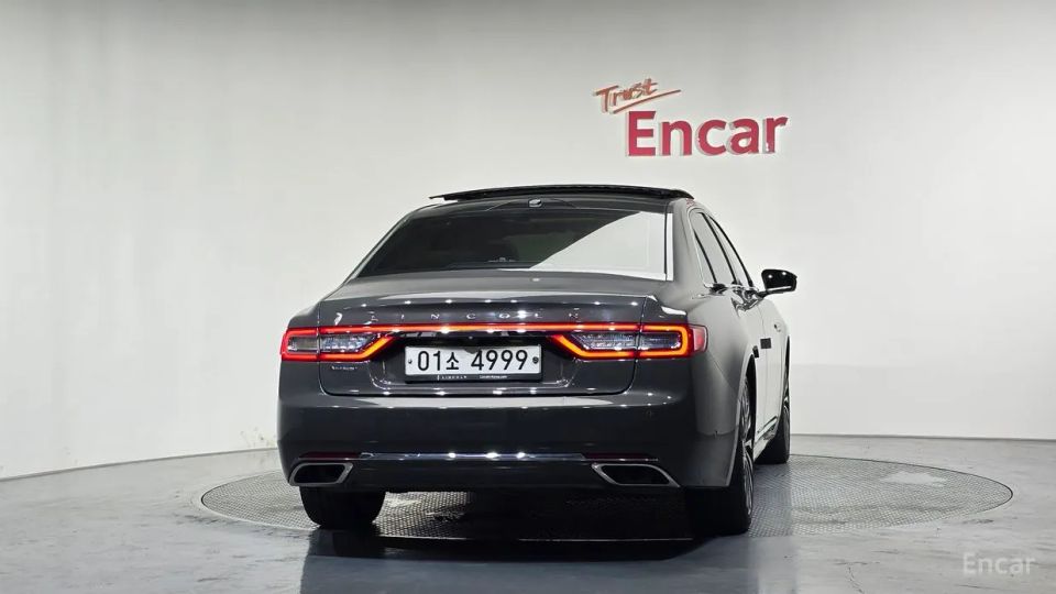 Lincoln Continental