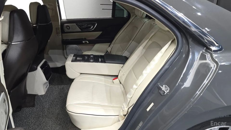 Lincoln Continental