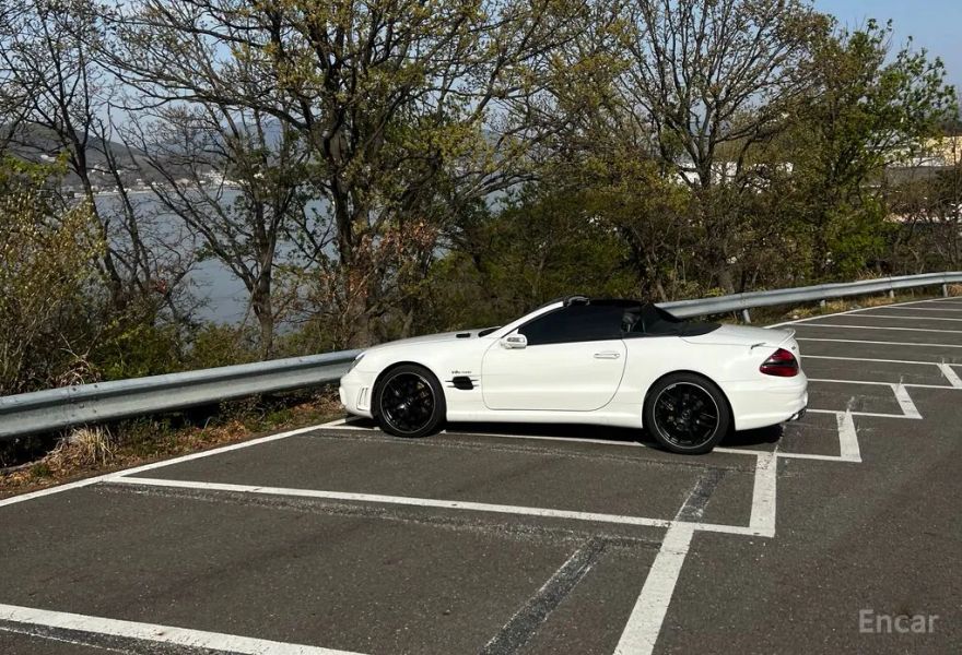 Mercedes-Benz SL-Class