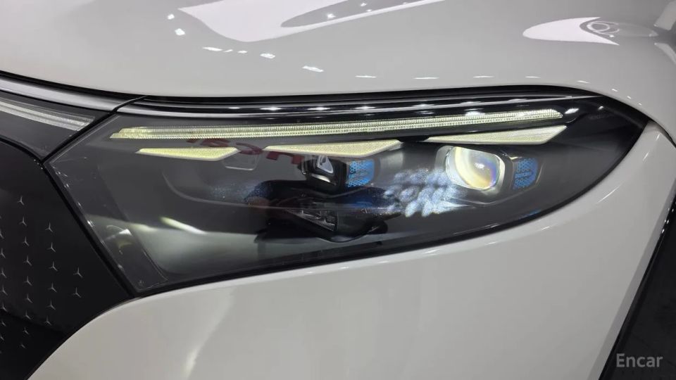 Mercedes-Benz EQS