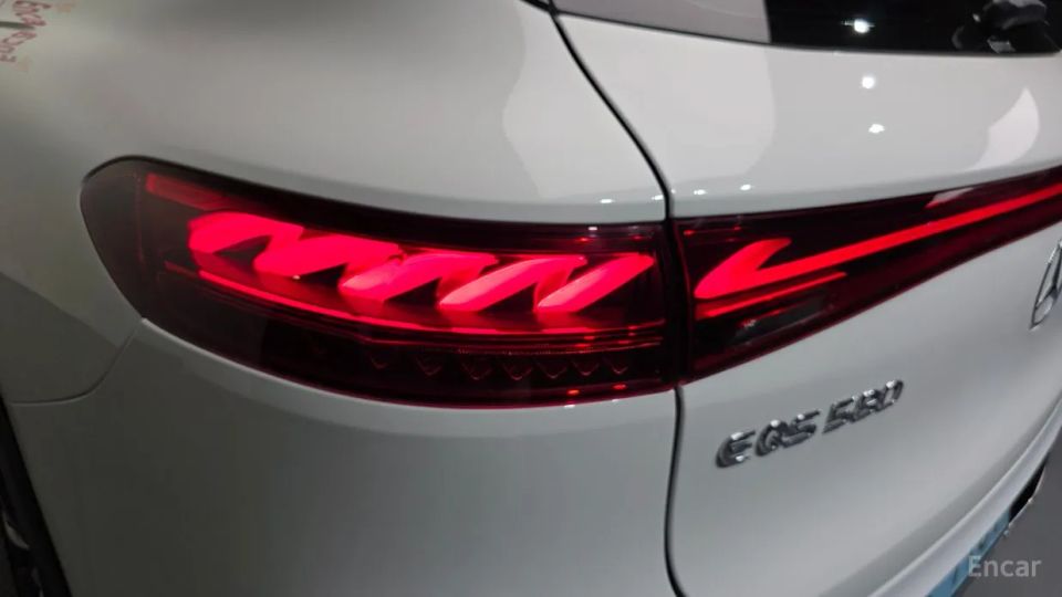 Mercedes-Benz EQS