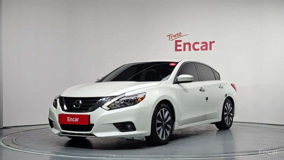Nissan altima