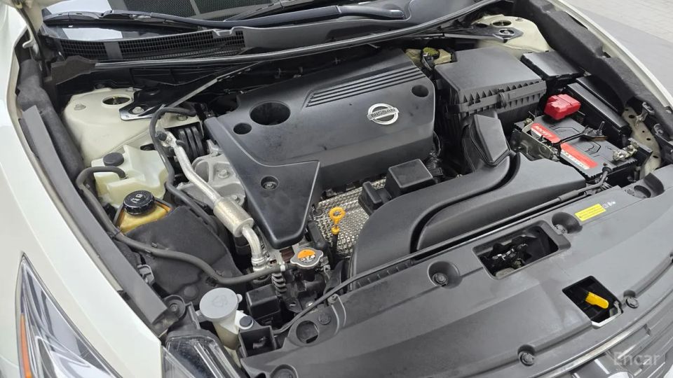 Nissan altima